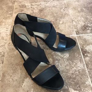 Naturalizer black sandal heels size 7